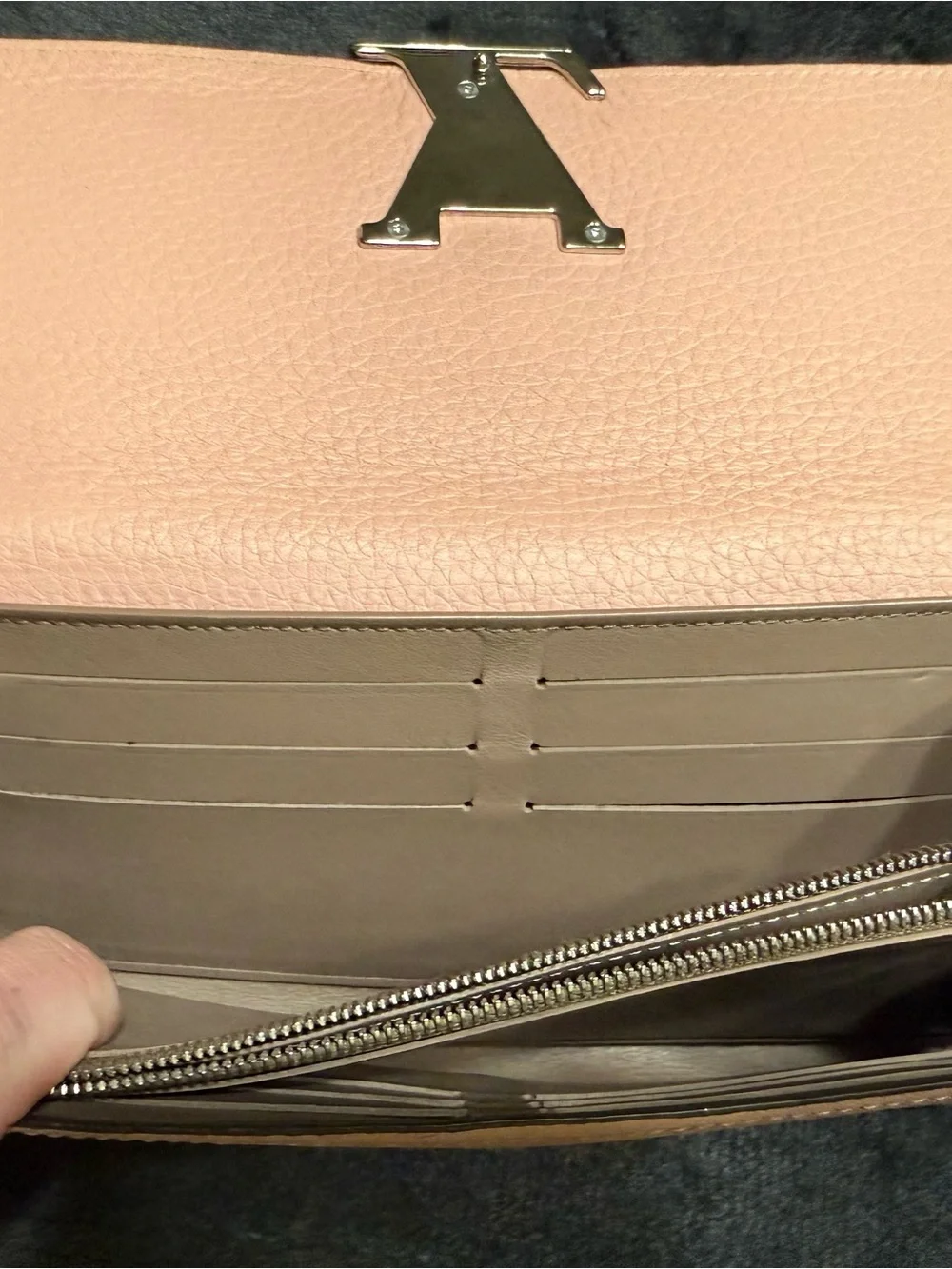 Louis Vuitton Dusty Rose Leather Capucines Wallet with COA
